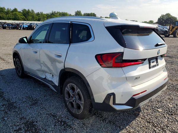 2025 BMW X1