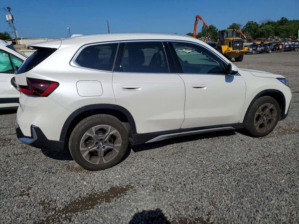 2025 BMW X1