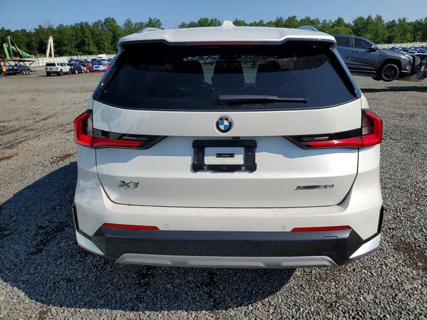 2025 BMW X1