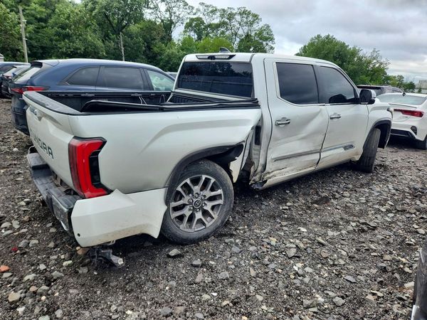 2023 TOYOTA TUNDRA