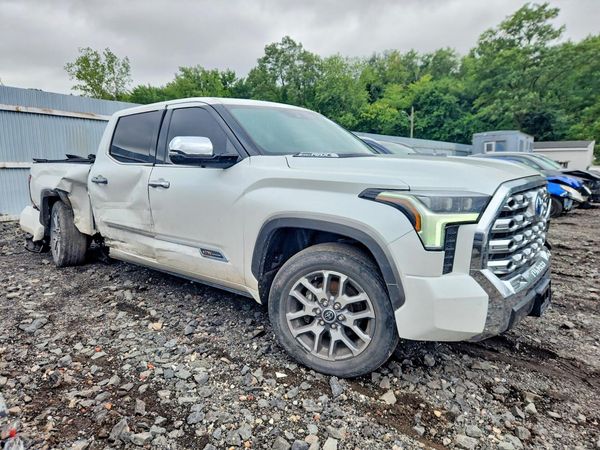 2023 TOYOTA TUNDRA