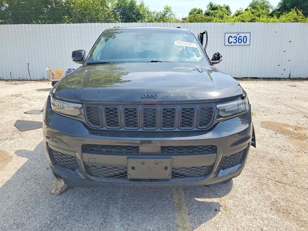 2022 JEEP GRAND CHEROKEE