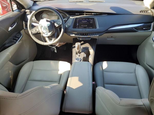 2019 CADILLAC XT4 Luxury
