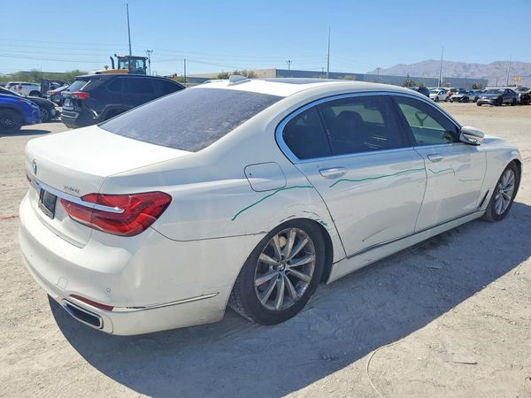 2018 BMW 740