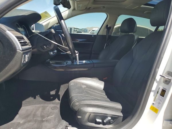 2018 BMW 740