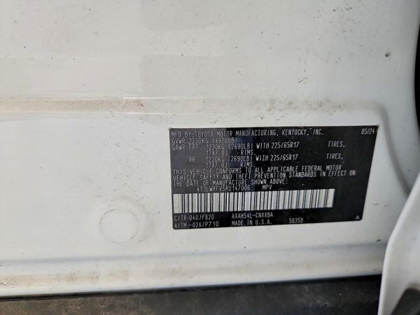 2024 TOYOTA RAV4 LE