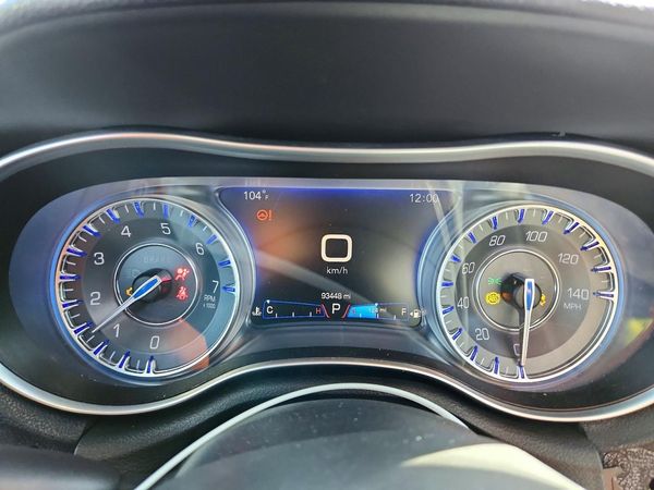 2017 CHRYSLER 300