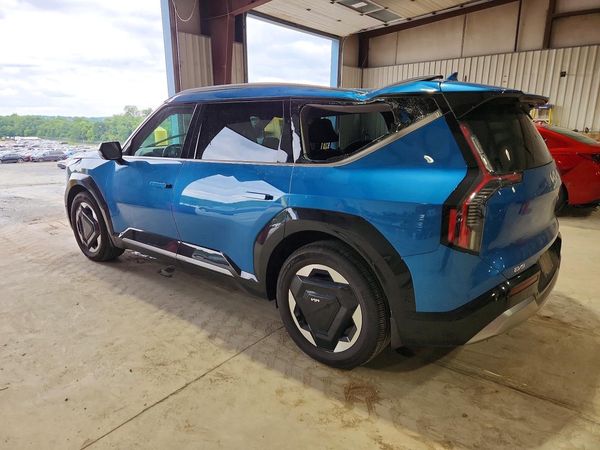 2024 KIA EV9 Land