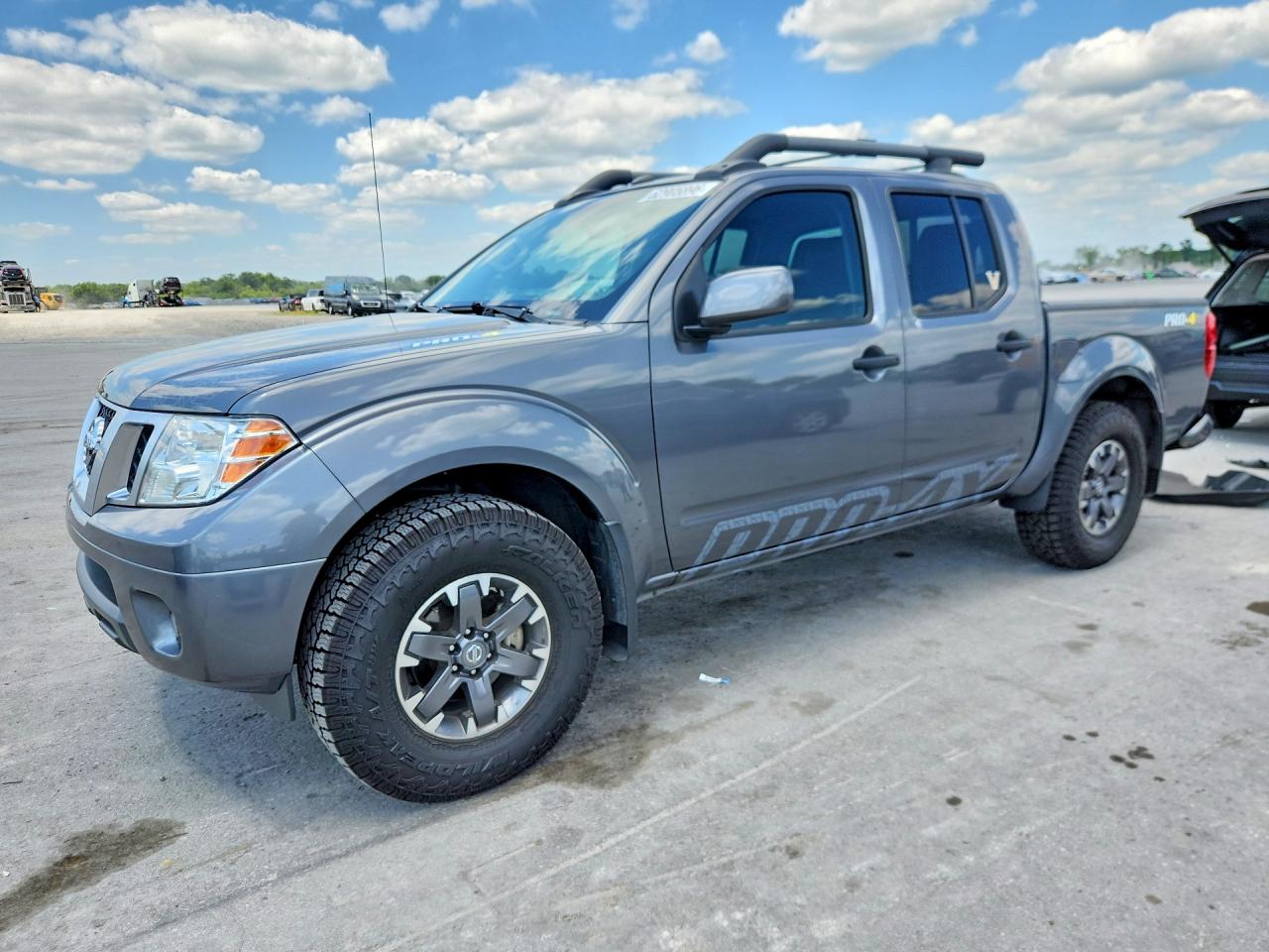 2020 NISSAN FRONTIER