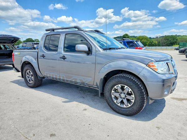 2020 NISSAN FRONTIER