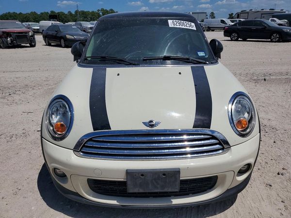 2013 MINI COOPER