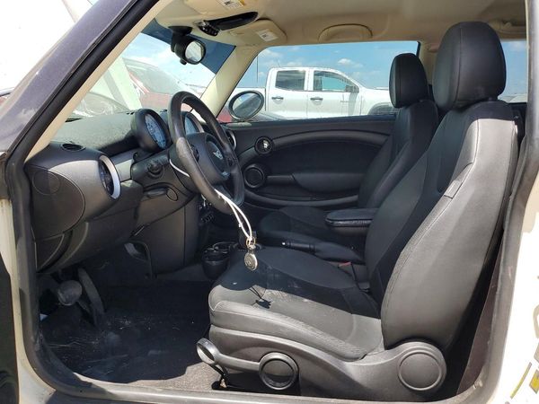 2013 MINI COOPER