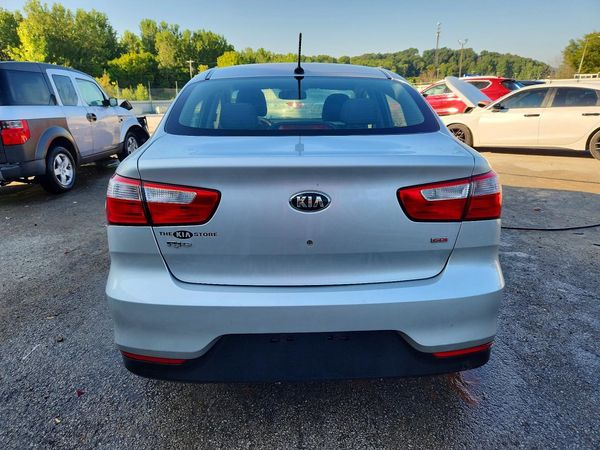 2016 KIA RIO