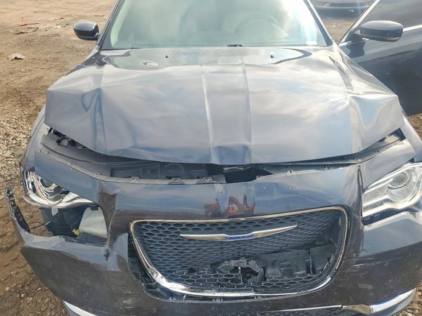 2018 CHRYSLER 300