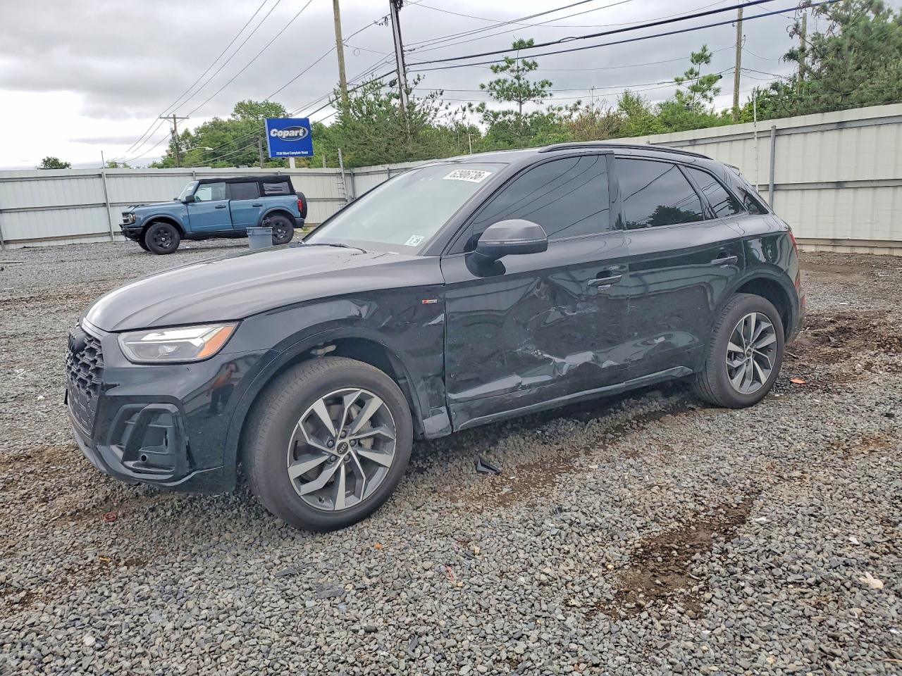 2024 AUDI Q5 S Line quattro Premium