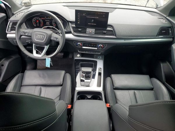 2024 AUDI Q5 S Line quattro Premium