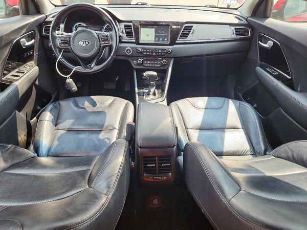 2017 KIA NIRO