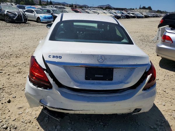 2019 MERCEDES-BENZ C C300