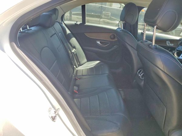 2019 MERCEDES-BENZ C C300