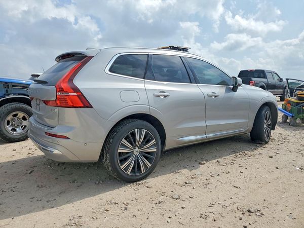 2023 VOLVO XC60 Plus Bright