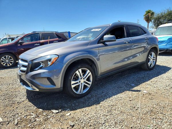 2016 MERCEDES-BENZ GLA GLA250