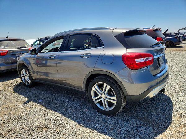 2016 MERCEDES-BENZ GLA GLA250