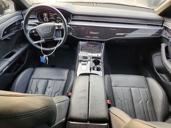 2023 AUDI A8