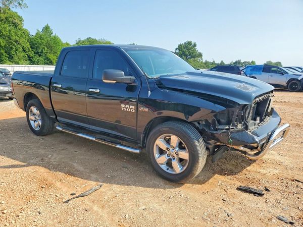 2013 RAM 1500 SLT
