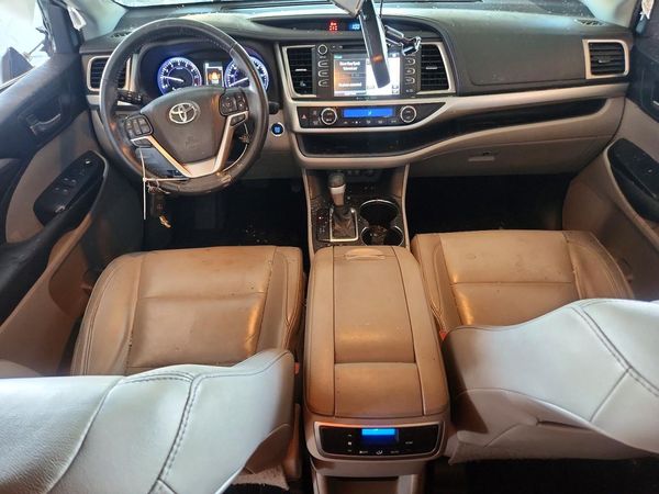 2019 TOYOTA HIGHLANDER SE/XLE — CKPT