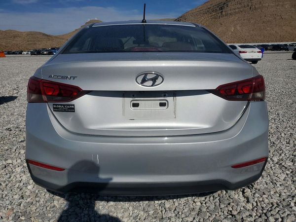 2018 HYUNDAI ACCENT SE and SEL