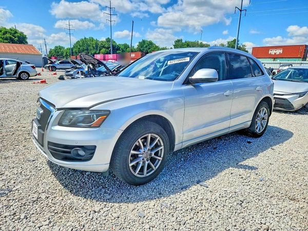 2012 AUDI Q5 Premium Plus
