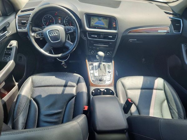 2012 AUDI Q5 Premium Plus