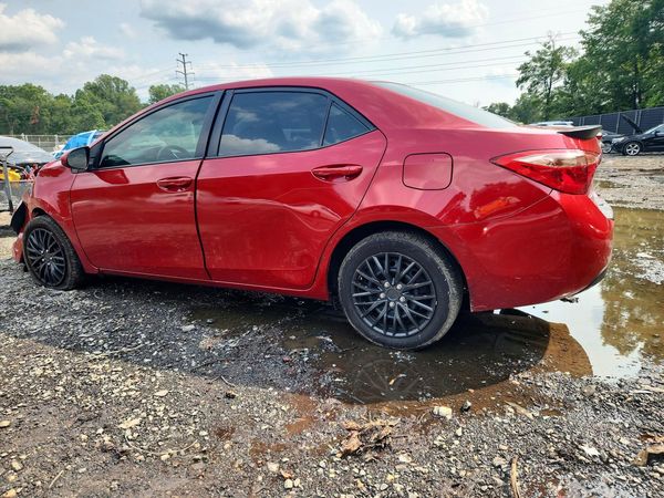 2017 TOYOTA COROLLA