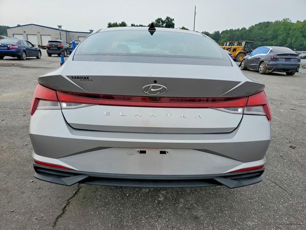 2021 HYUNDAI ELANTRA SEL w/ Convenience Pkg