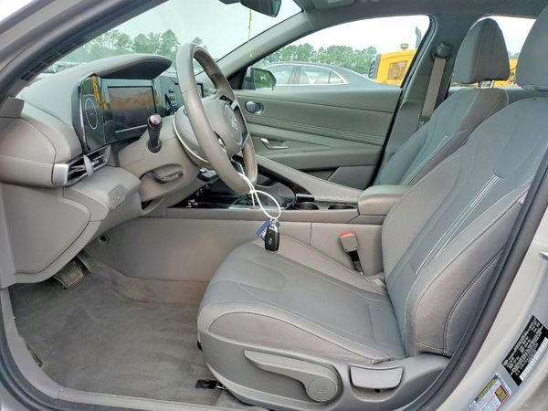 2021 HYUNDAI ELANTRA SEL w/ Convenience Pkg
