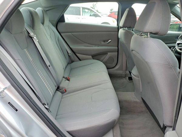 2021 HYUNDAI ELANTRA SEL w/ Convenience Pkg