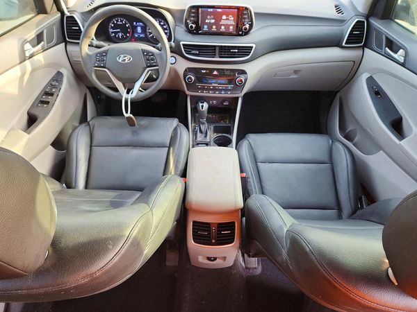 2019 HYUNDAI TUCSON