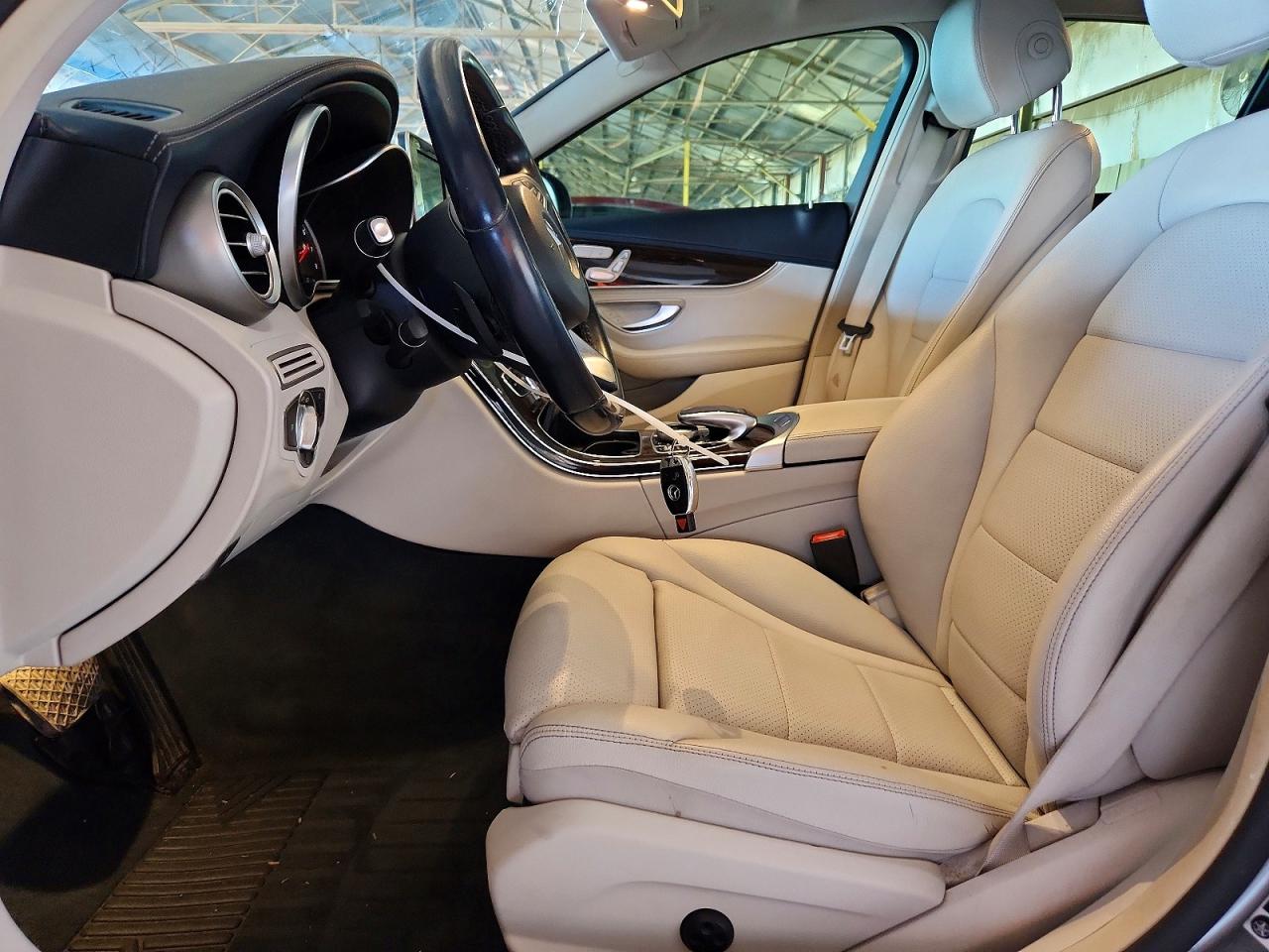 2015 MERCEDES-BENZ C Base