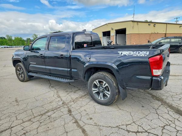 2019 TOYOTA TACOMA SR5
