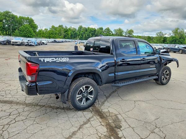 2019 TOYOTA TACOMA SR5
