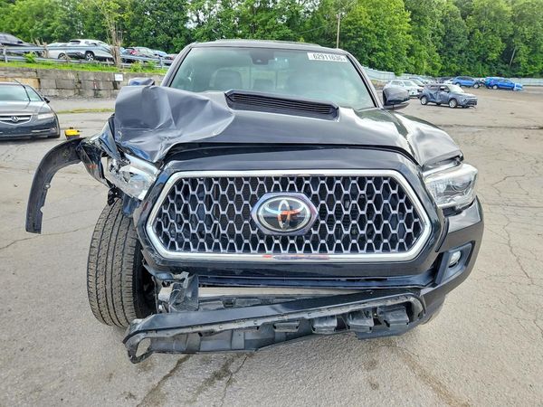 2019 TOYOTA TACOMA SR5