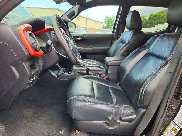 2019 TOYOTA TACOMA SR5