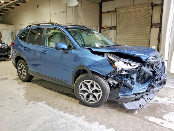 2024 SUBARU FORESTER