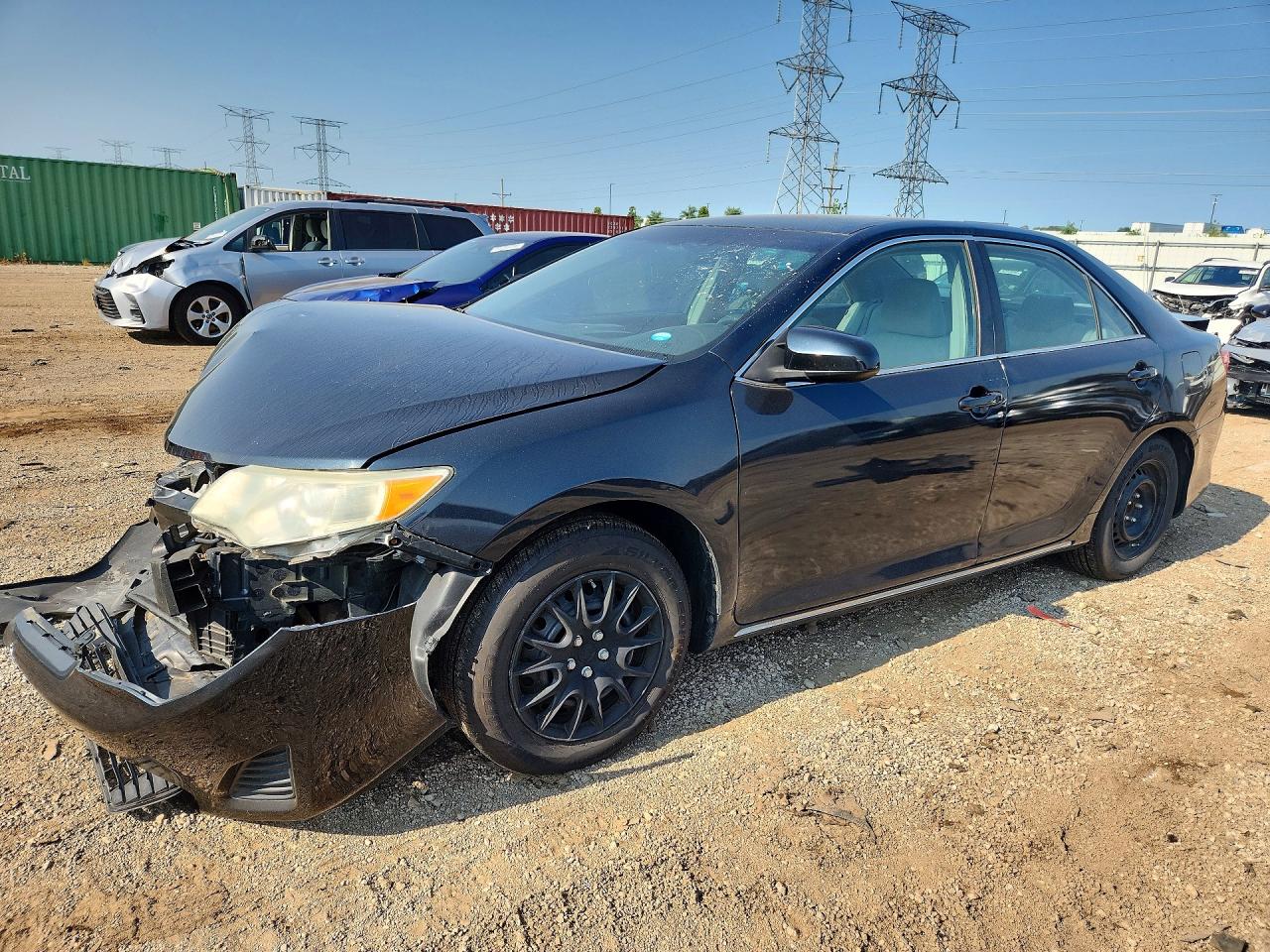 2013 TOYOTA CAMRY — Front 3/4