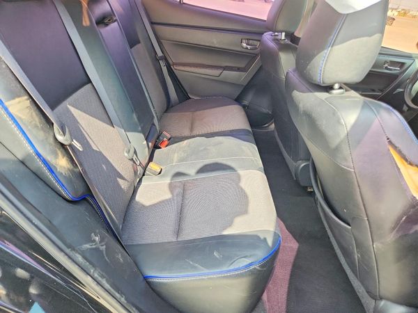 2017 TOYOTA COROLLA