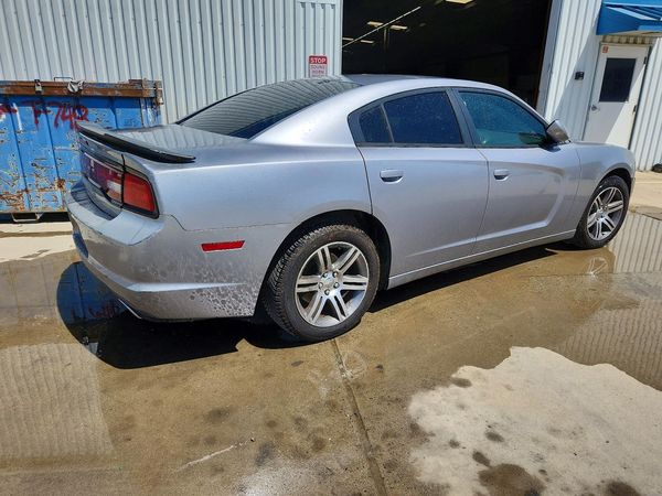 2013 DODGE CHARGER SE RWD