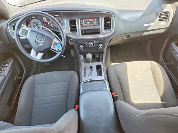 2013 DODGE CHARGER SE RWD