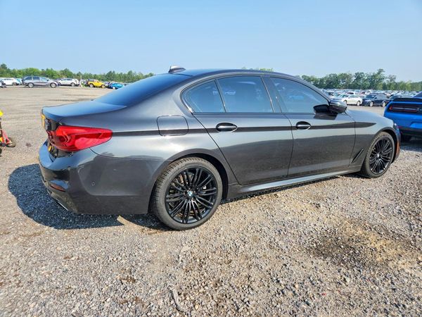 2020 BMW 530