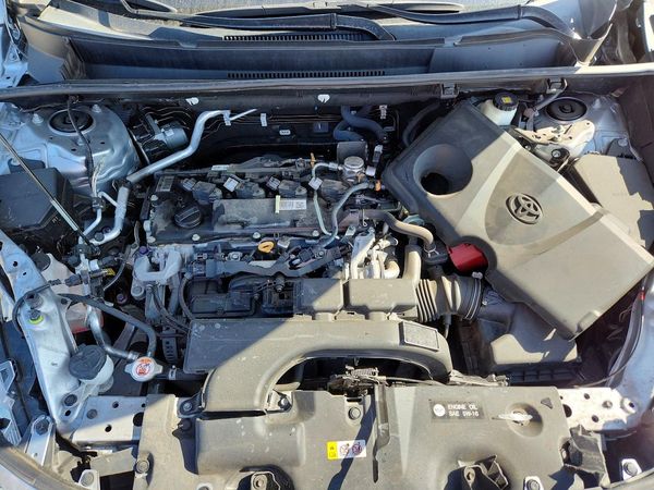 2021 TOYOTA RAV4 XLE Premium — Engine bay