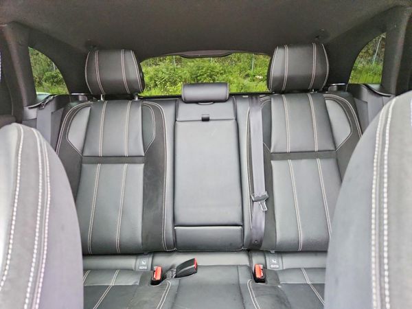 2018 LAND ROVER RANGE ROVER VELAR R-Dynamic SE